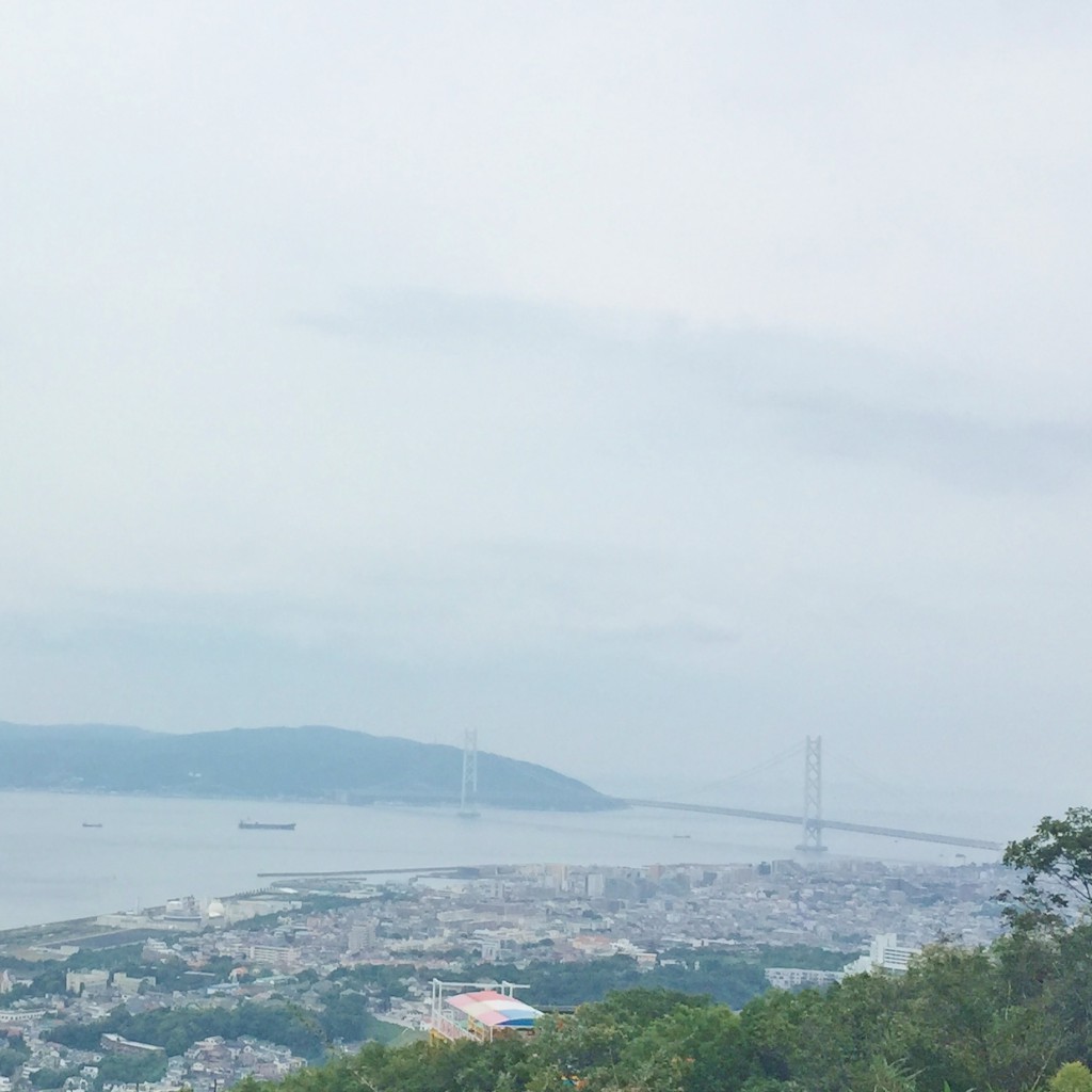 須磨ｱﾙﾌﾟｽより明石海峡大橋を望む
